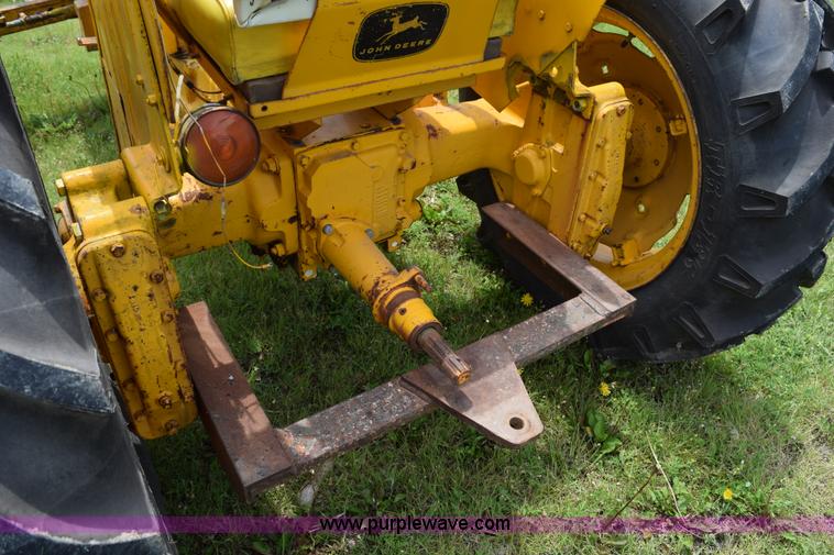 image for item H5054 1965 John Deere 1010 tractor