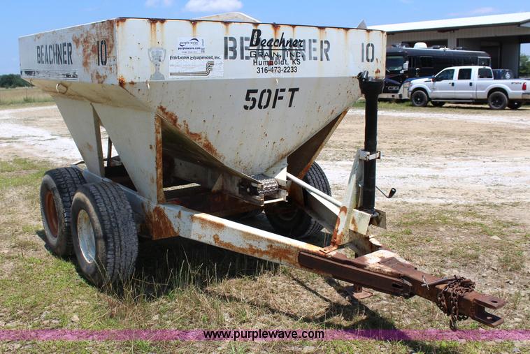 image for item I1647 Wilmar 500 fertilizer spreader