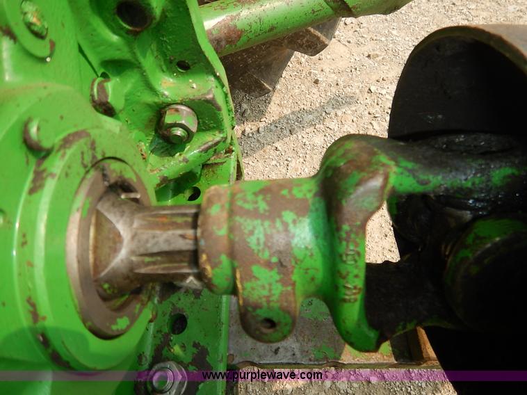 image for item J3796 1975 John Deere 336 small square baler