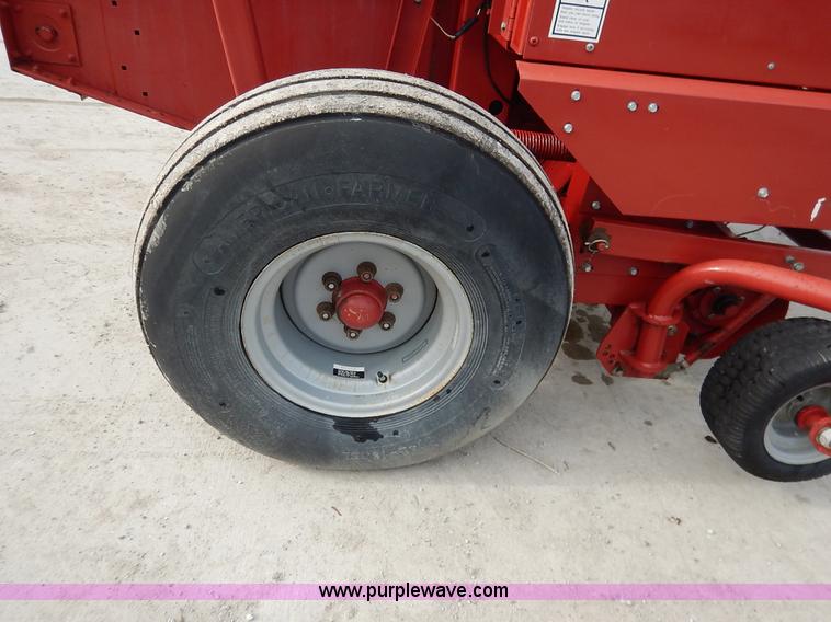 image for item J3844 2000 Case IH RS551 round baler