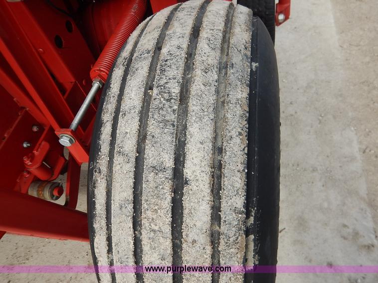 image for item J3844 2000 Case IH RS551 round baler