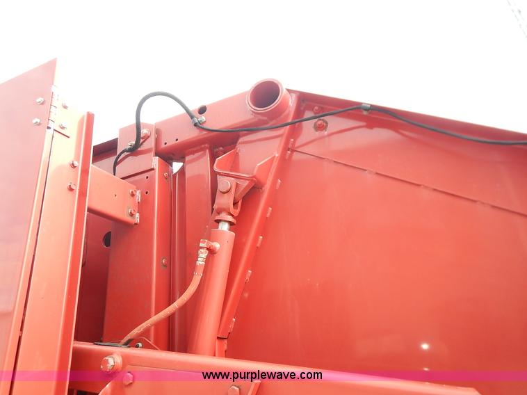 image for item J3844 2000 Case IH RS551 round baler