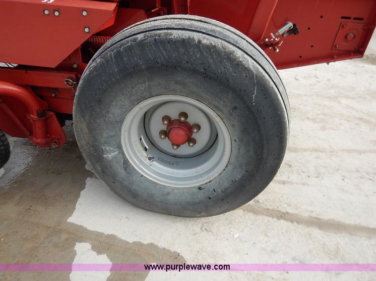 image for item J3844 2000 Case IH RS551 round baler