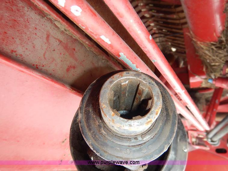 image for item J3884 2001 Case IH RS551 round baler