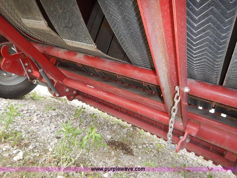 image for item J3884 2001 Case IH RS551 round baler