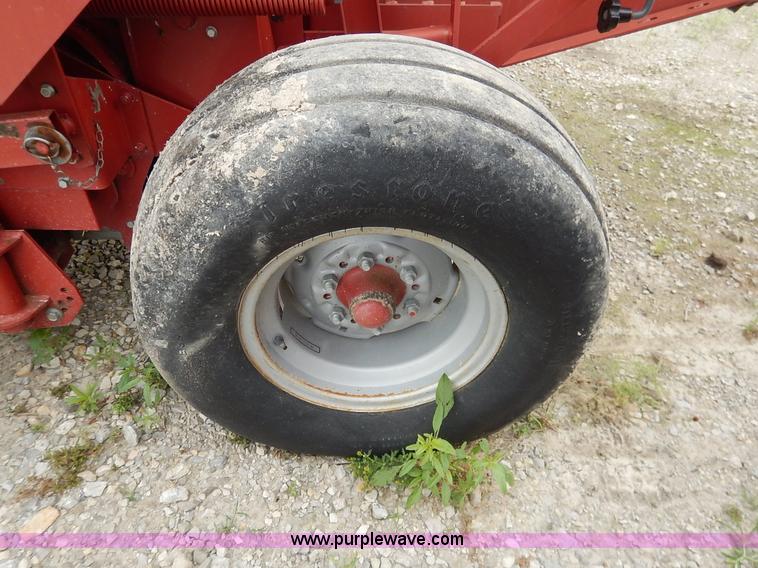image for item J3884 2001 Case IH RS551 round baler