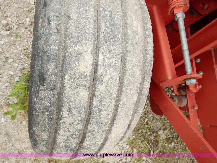 image for item J3884 2001 Case IH RS551 round baler