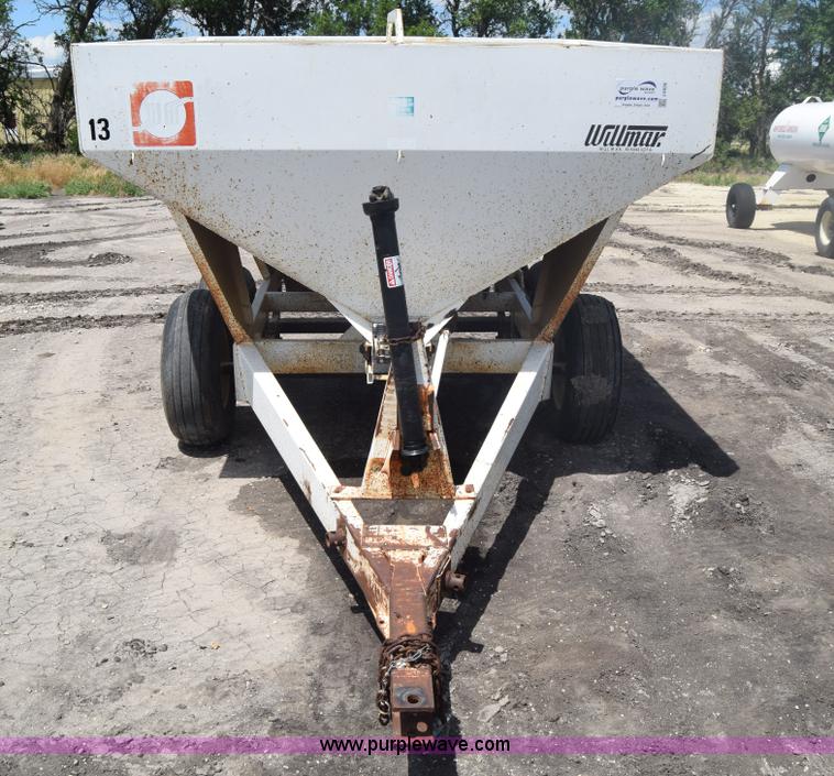 image for item J6509 Wilmar 500 fertilizer spreader