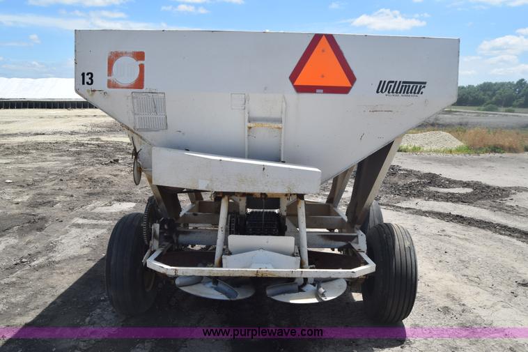 image for item J6509 Wilmar 500 fertilizer spreader