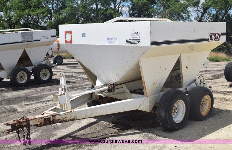 image for item J6511 Wilmar 500 fertilizer spreader