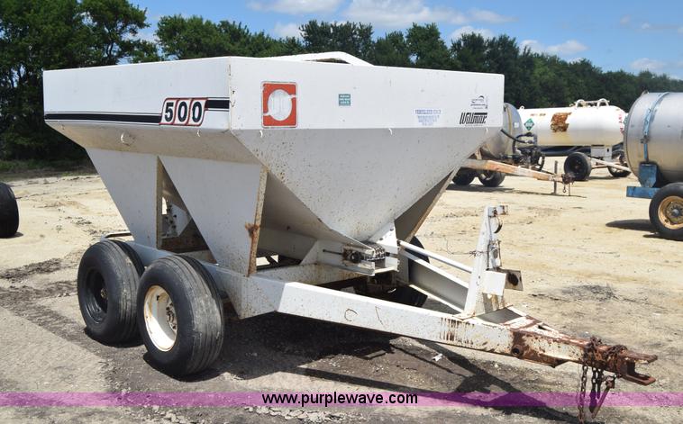 image for item J6511 Wilmar 500 fertilizer spreader