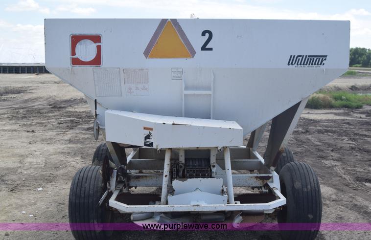 image for item J6511 Wilmar 500 fertilizer spreader