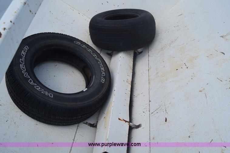 image for item J6511 Wilmar 500 fertilizer spreader