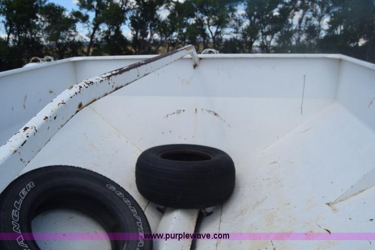 image for item J6511 Wilmar 500 fertilizer spreader