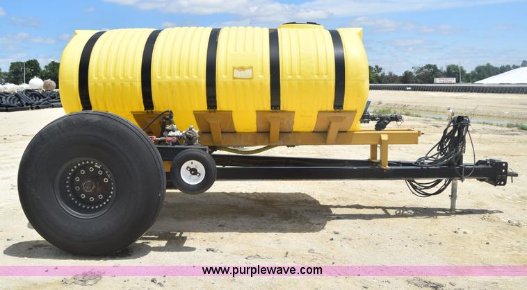 image for item J6517 Wako nurse tank trailer