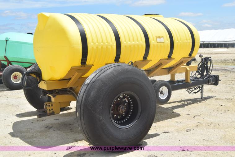 image for item J6517 Wako nurse tank trailer