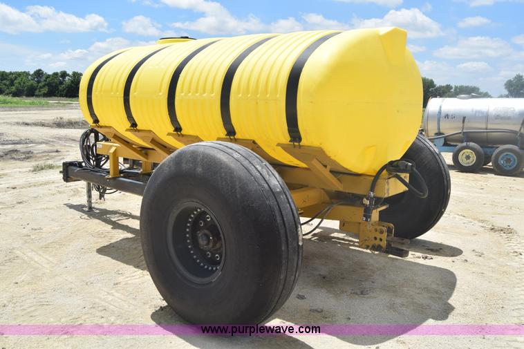 image for item J6517 Wako nurse tank trailer