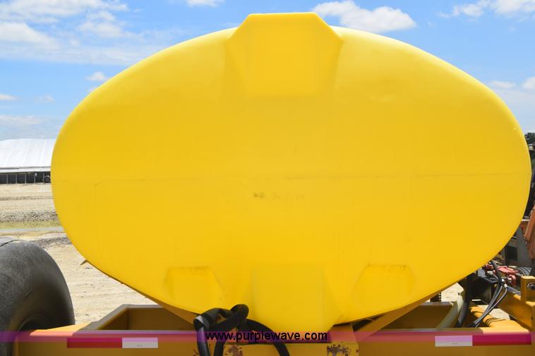 image for item J6517 Wako nurse tank trailer