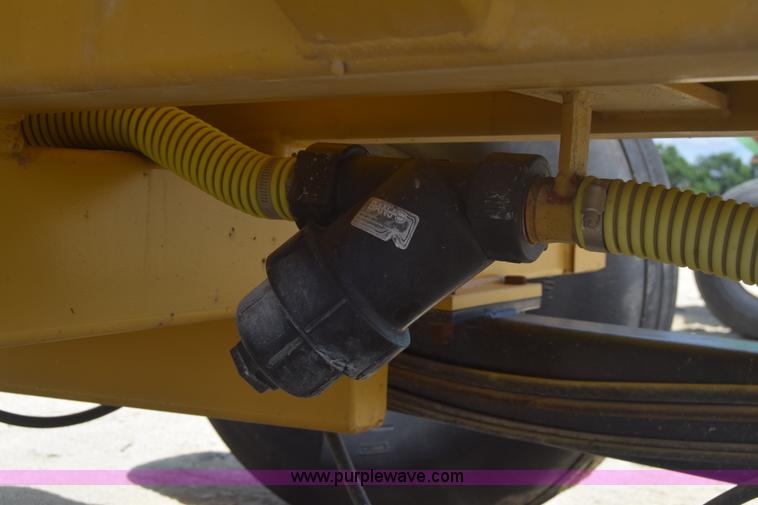 image for item J6517 Wako nurse tank trailer