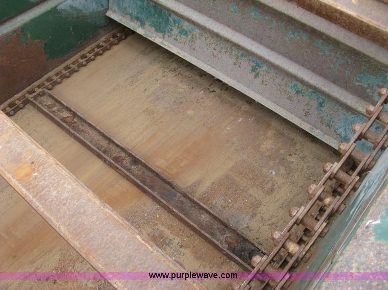 image for item J6540 Arts-Way Silamix 850-B feed wagon