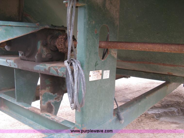 image for item J6540 Arts-Way Silamix 850-B feed wagon