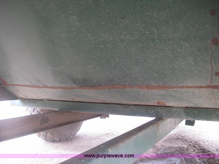 image for item J6540 Arts-Way Silamix 850-B feed wagon