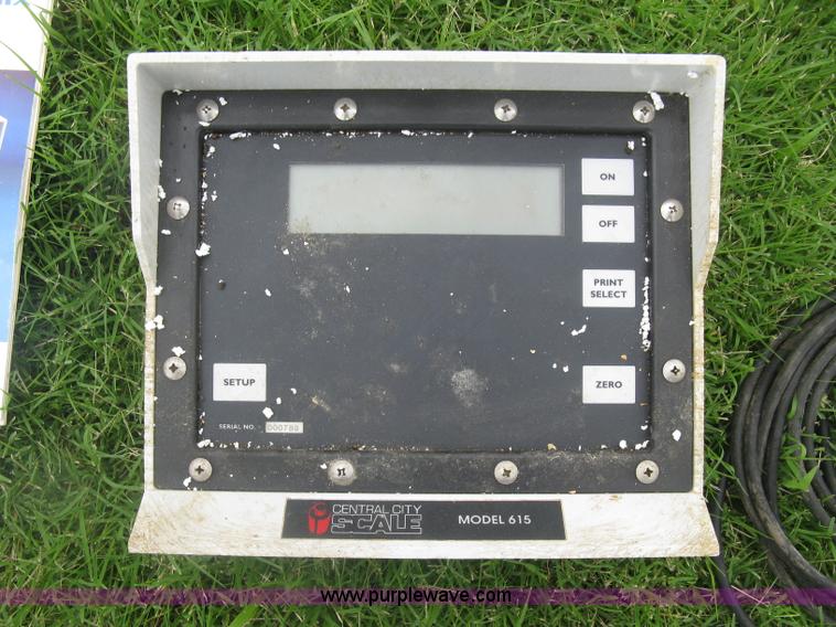 image for item J6540 Arts-Way Silamix 850-B feed wagon