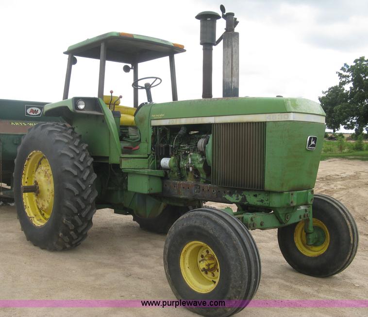 image for item J6541 1975 John Deere 4630 tractor
