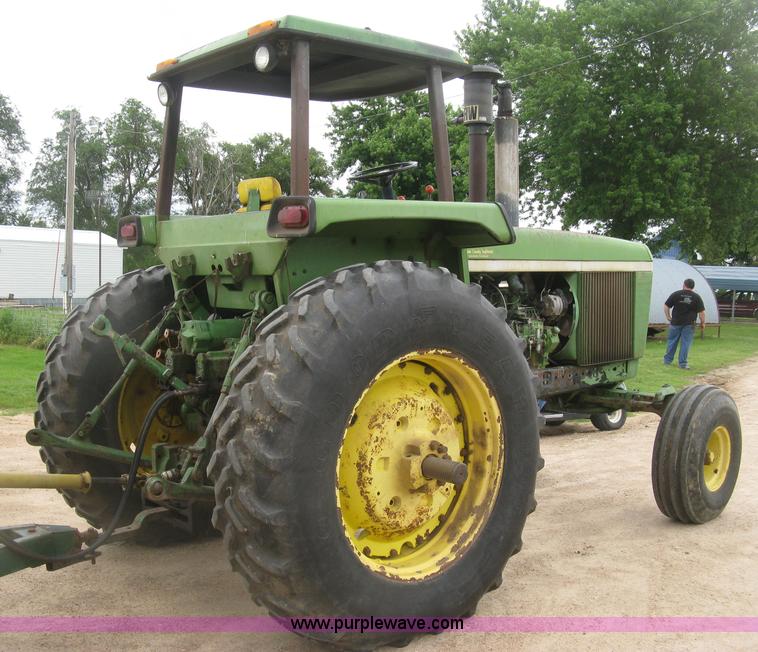 image for item J6541 1975 John Deere 4630 tractor