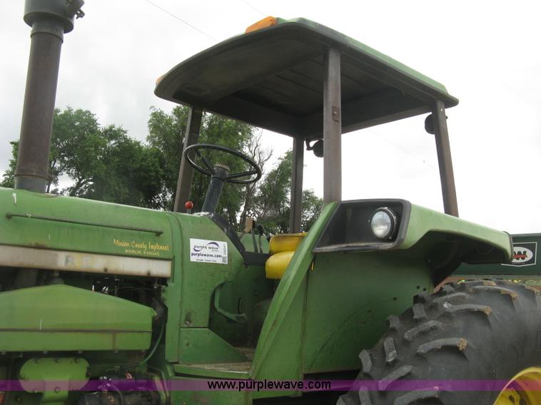 image for item J6541 1975 John Deere 4630 tractor