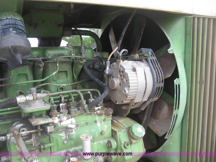 image for item J6541 1975 John Deere 4630 tractor