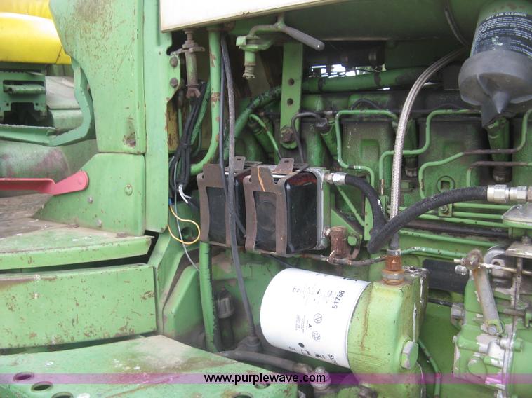 image for item J6541 1975 John Deere 4630 tractor