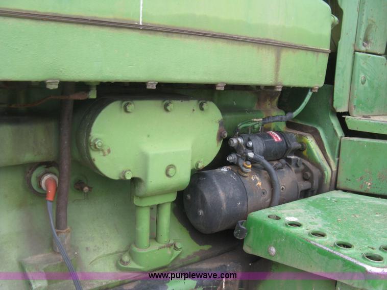 image for item J6541 1975 John Deere 4630 tractor