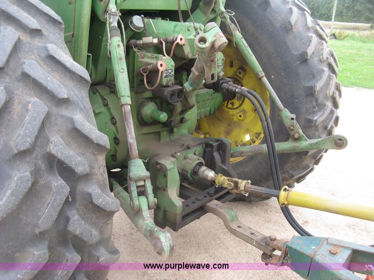 image for item J6541 1975 John Deere 4630 tractor