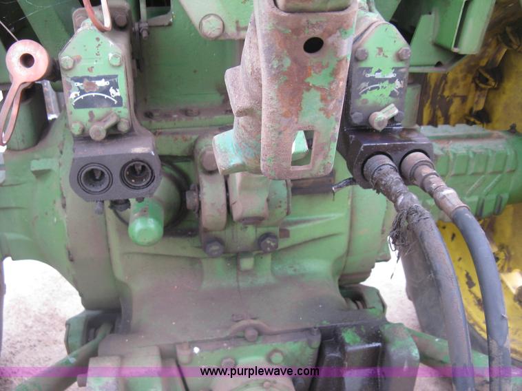 image for item J6541 1975 John Deere 4630 tractor