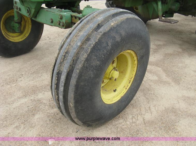 image for item J6541 1975 John Deere 4630 tractor