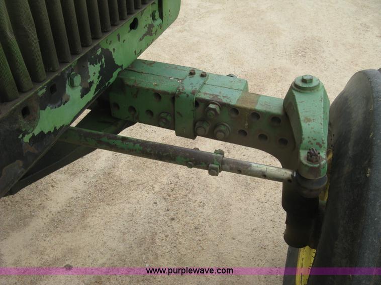 image for item J6541 1975 John Deere 4630 tractor