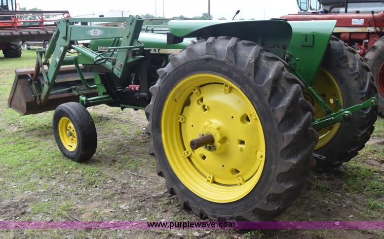 image for item J6563 1978 John Deere 2440 tractor
