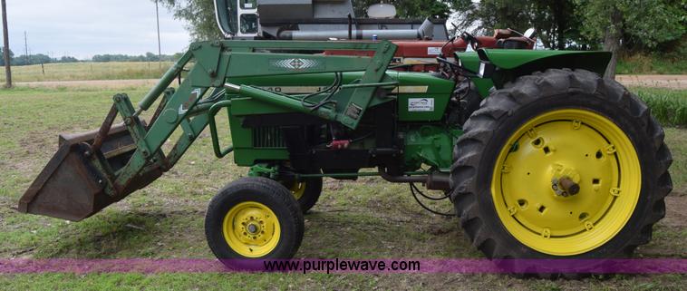 image for item J6563 1978 John Deere 2440 tractor