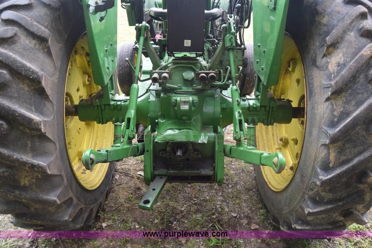 image for item J6563 1978 John Deere 2440 tractor