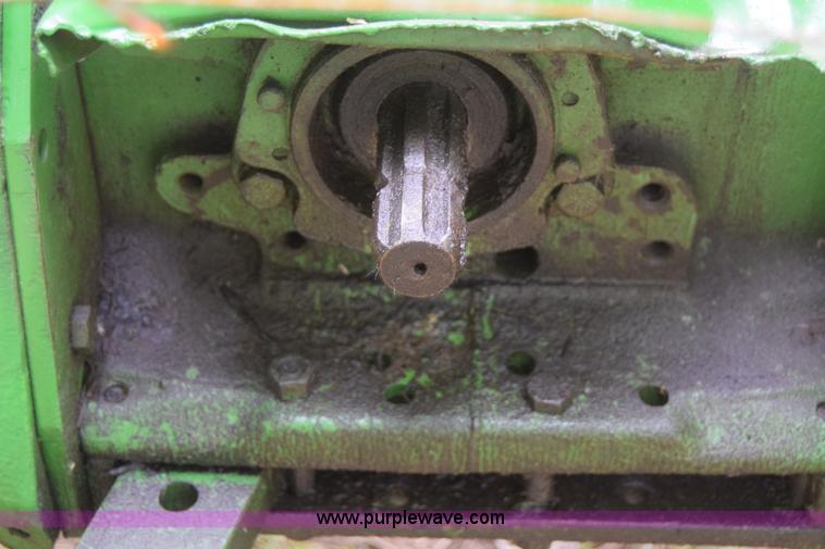 image for item J6563 1978 John Deere 2440 tractor