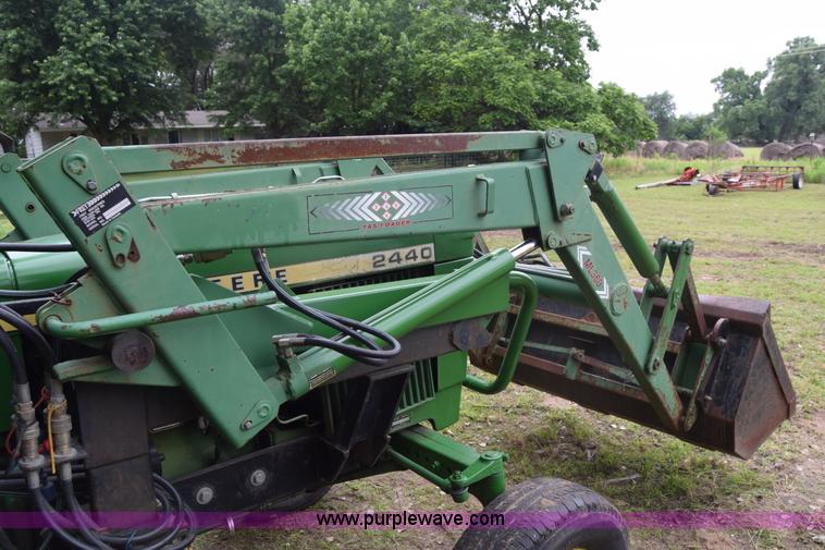 image for item J6563 1978 John Deere 2440 tractor