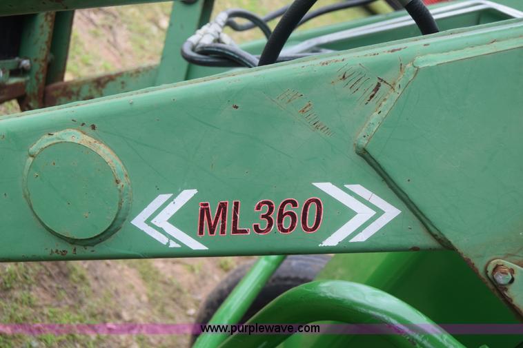 image for item J6563 1978 John Deere 2440 tractor