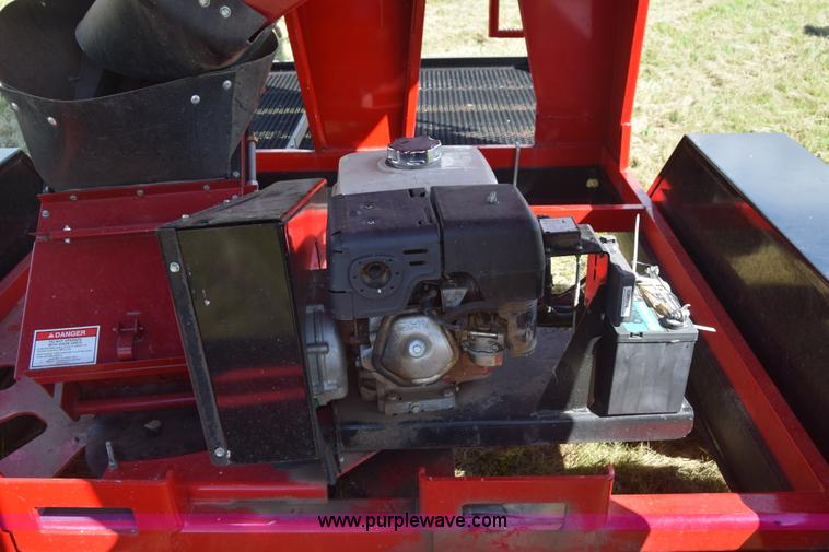 image for item J6573 Patriot 245 seed tender