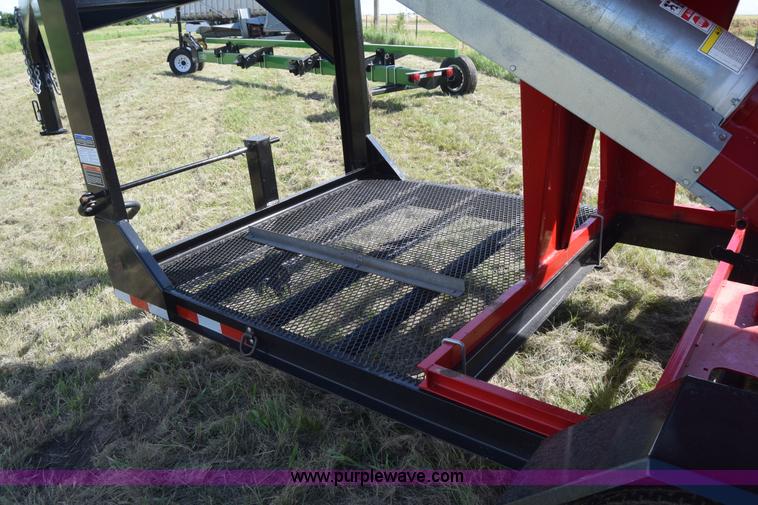 image for item J6573 Patriot 245 seed tender