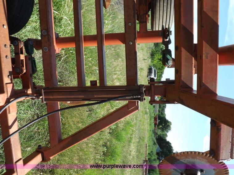 image for item J6961 Sunflower 7X5 sweep plow