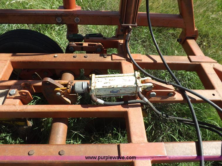 image for item J6961 Sunflower 7X5 sweep plow