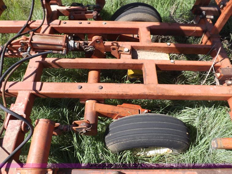 image for item J6961 Sunflower 7X5 sweep plow