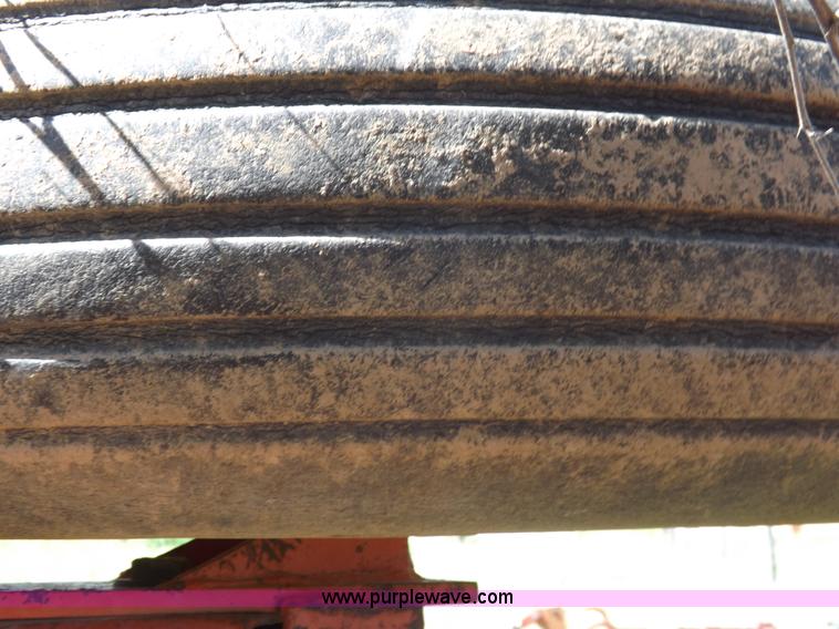 image for item J6961 Sunflower 7X5 sweep plow