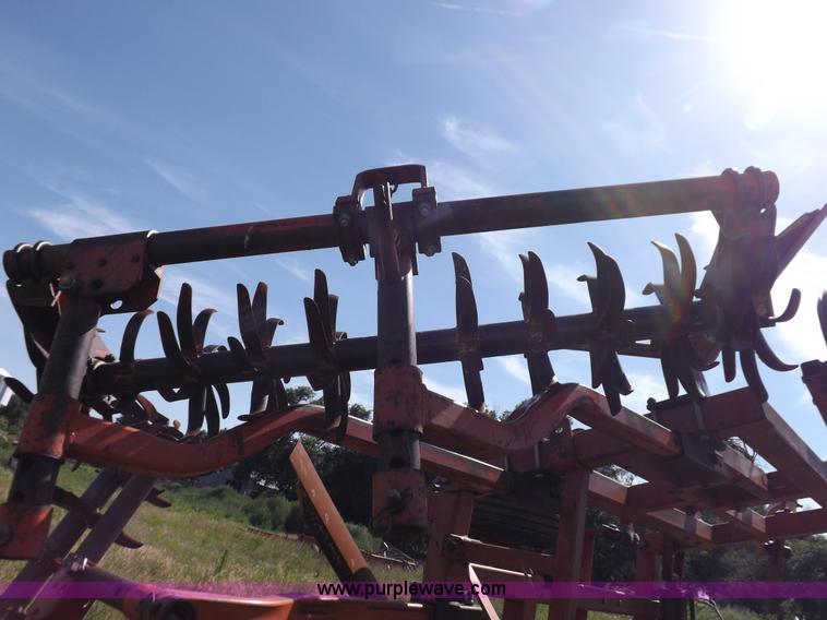 image for item J6961 Sunflower 7X5 sweep plow